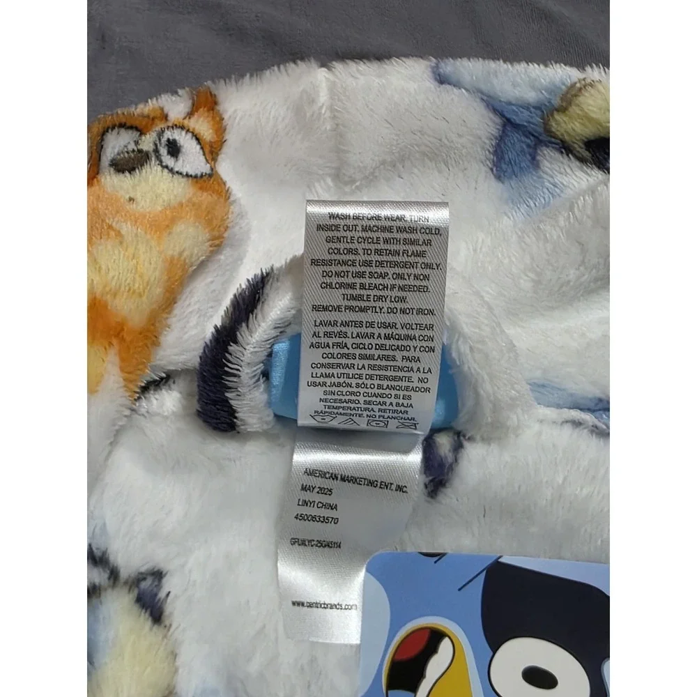 Bluey Size 2T Fleece Bathrobe Polyester Bluey & Bingo Print Tie Belt